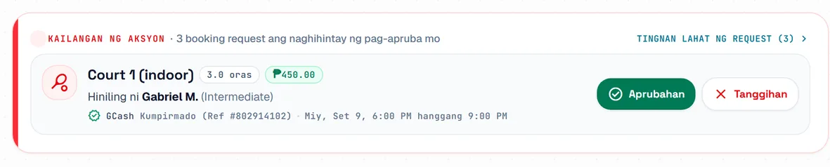 Ang kahon na Kailangan ng aksyon, may pinakalumang booking request, oras at bayad nito, at mga button na Aprubahan at Tanggihan.