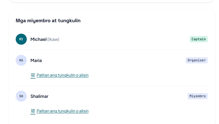 Ang listahan ng Mga miyembro at tungkulin sa settings ng club, may tungkulin ng bawat miyembro at link para palitan ito o alisin sila. Ang listahan ng Mga miyembro at tungkulin sa settings ng club, may tungkulin ng bawat miyembro at link para palitan ito o alisin sila.